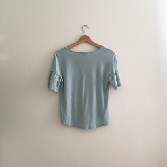 NWOT Pink Rose Ruffled Pattern Blouse - Picture 3 of 4